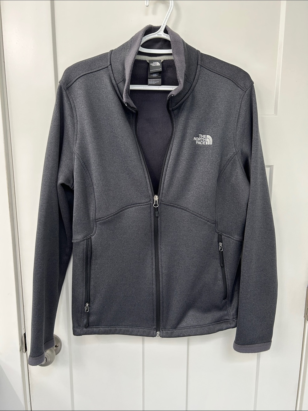 The North Face Women’s Dark Gray Full-Zip Softshell Jacket